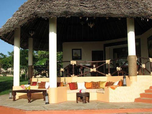 Tijara Beach Hotel Mombasa Ngoại thất bức ảnh